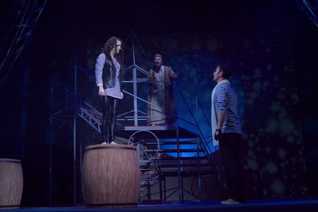 Удмурт театрын «Алые паруса» мюзикллэн берпуметӥ репетициез ортчиз