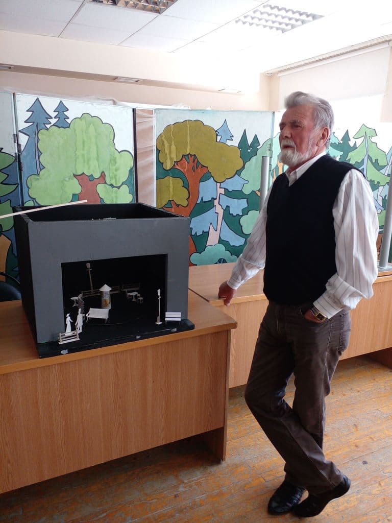 Подготовка к премьерам: сдача макета и эскизов