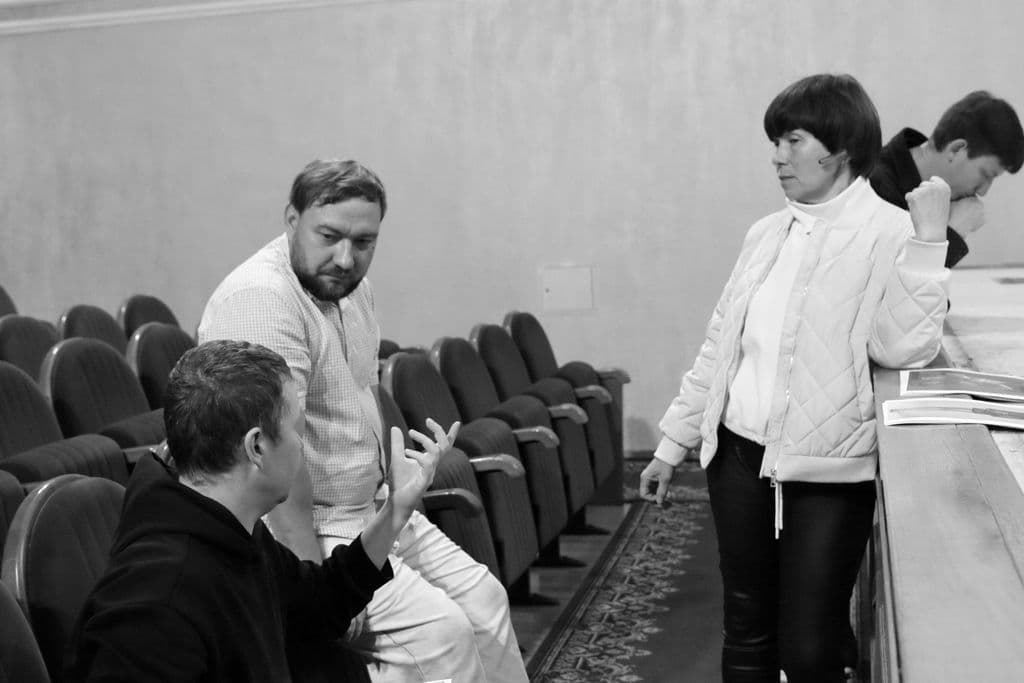 Декораци но костюм эскизъёсын тодматон