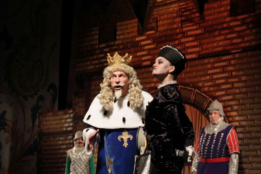 Музыкально-драматический театр 6