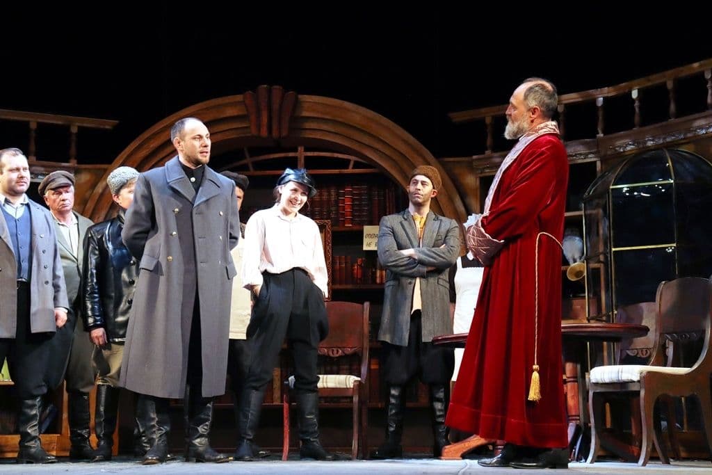 Фото спектакля 30